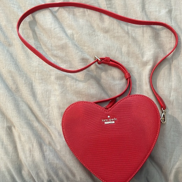 Kate Spade Red Secret Admirer Heart Lizard Embossed Leather Crossbody Bag - Picture 8 of 11